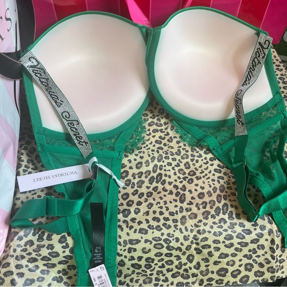 NEW VICTORIAS SECRET SEXY PUSH-UP BRA - Picture 10 of 13